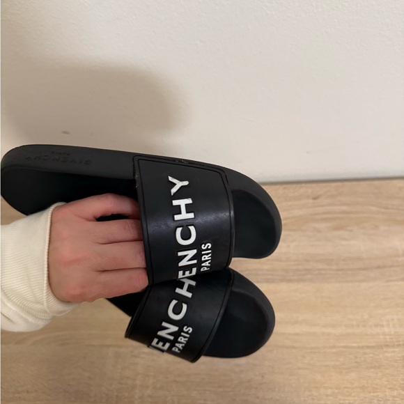 Givenchy black rubber logo-print slides women’s Sz 35/5 - Picture 3 of 8